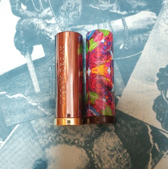 Urban Decay Other - 2 Urban Decay vampy lipsticks